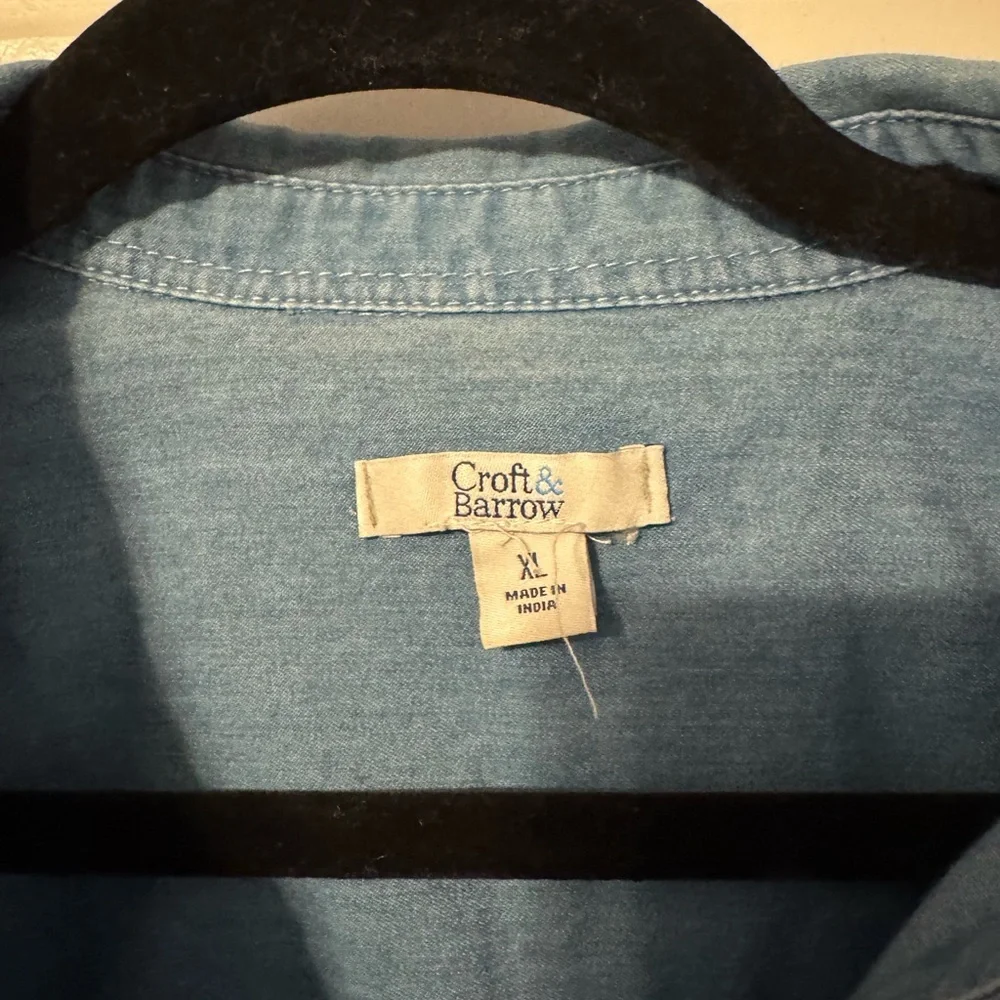 Croft & Barrow Light Blue Denim Shirt. Cute , Classic & Timeless. XL - Picture 6 of 9